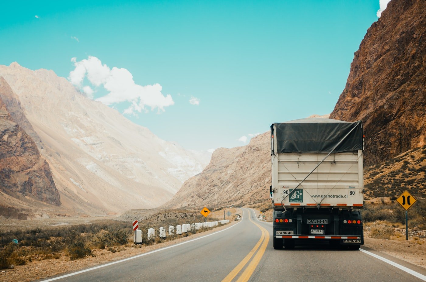 Operación de transporte y logística con gestión del riesgo LA/FT/FP